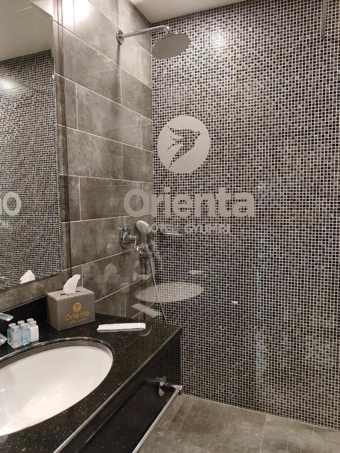 Orienta Hotel גיומרי מראה חיצוני תמונה